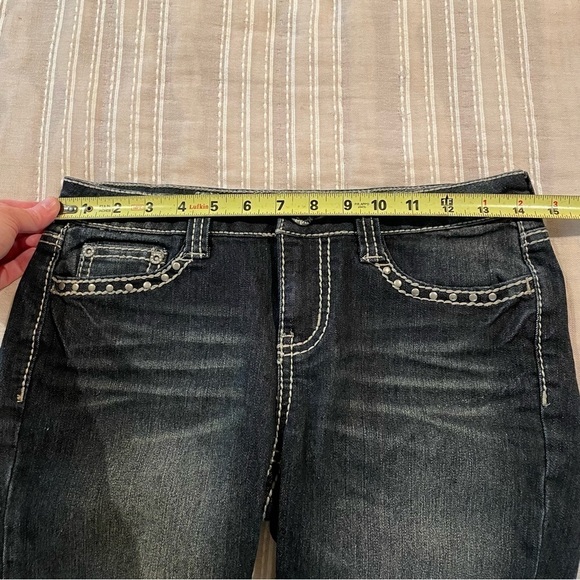 Mudd Mid Rise Dark Wash Denim Jean Bermuda Shorts Juniors 5 - Picture 4 of 6